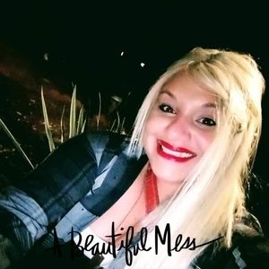 Meet your Posher, Nichole